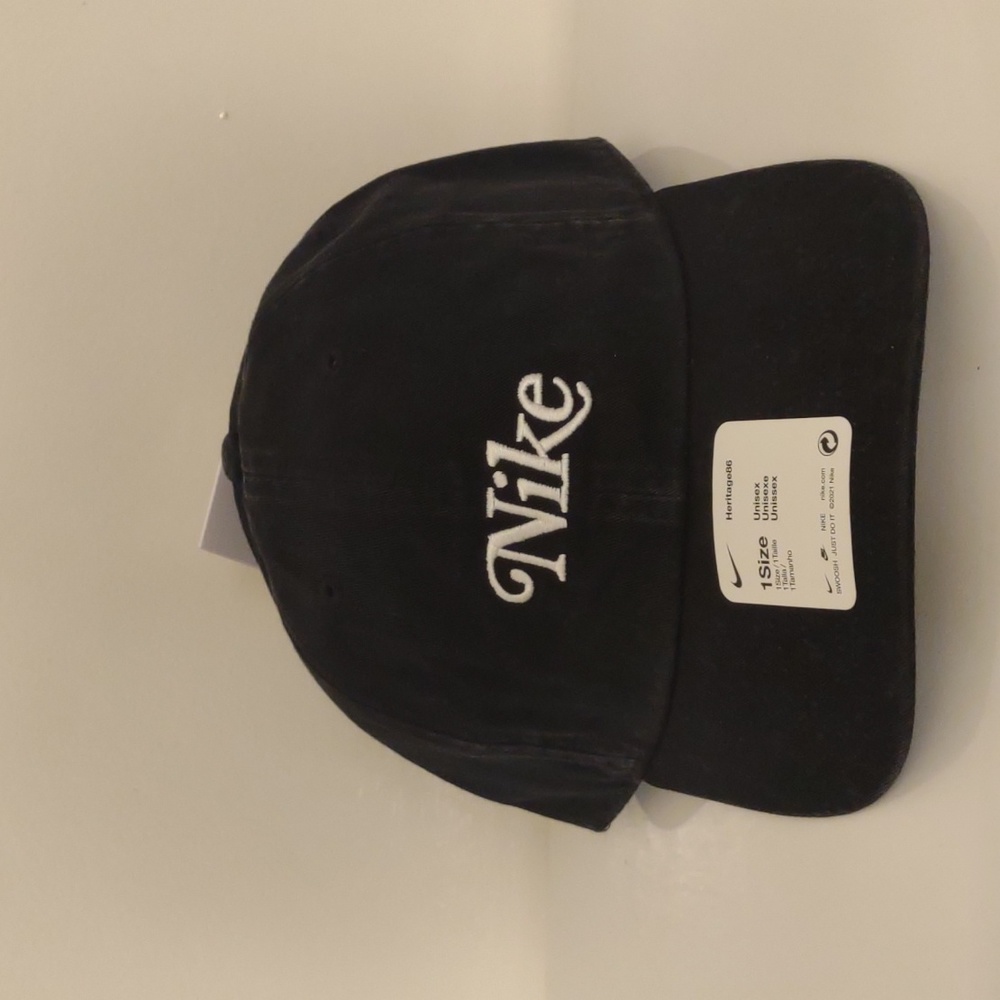 Nike Adult Heritage 86 Washed Strapback